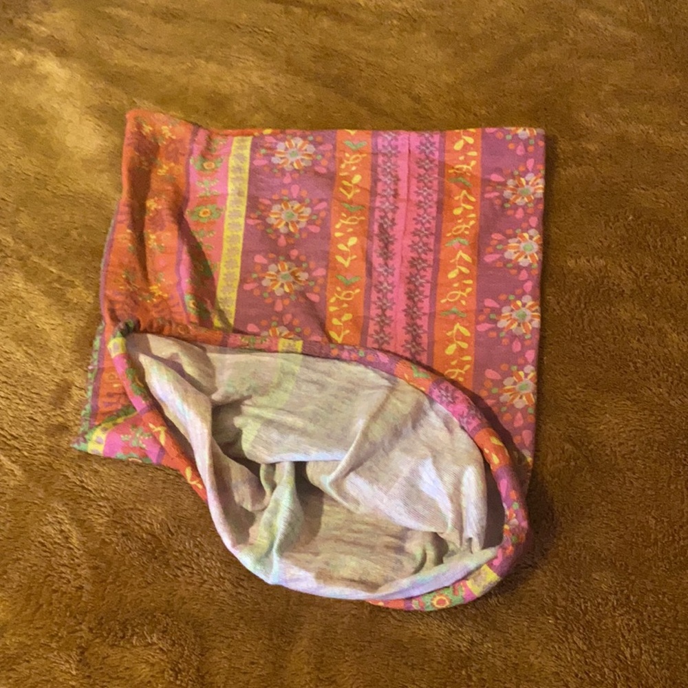 Lot of scars and bandanna. Beautiful head scarves from brands honey, echo, - Picture 6 of 12